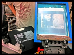 twoas4_tshirt_simplicity